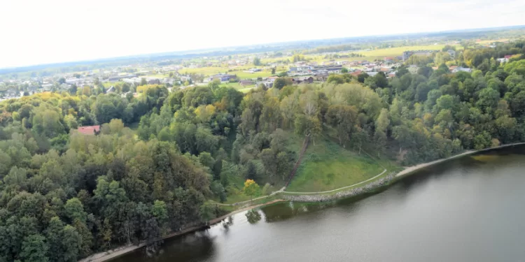 Kauno Marių Regioniniame Parke Rastas Naujas Piliakalnis