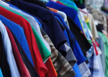 Pakartotinis Daiktų Vartojimas įgauna Pagreitį: Dažniau Dalijamasi Tarp šeimos Narių Ar Draugų Nei Mainų Platformose