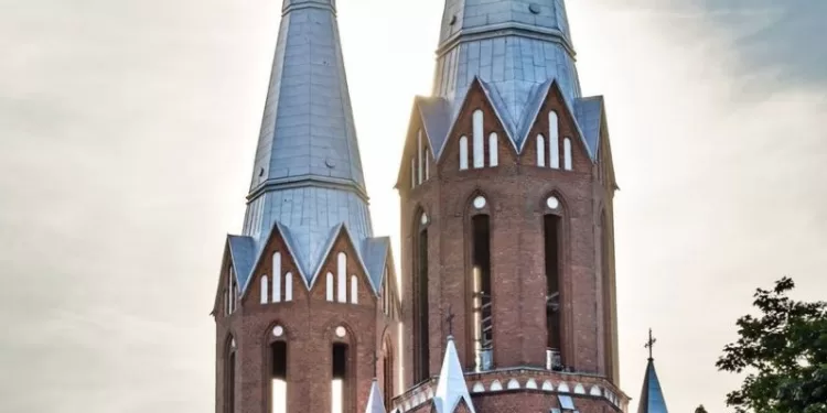 Anykščių Bažnyčią Apvogusiam – Teismo Nuosprendis