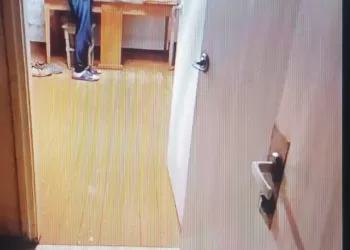 Užlietas Dailininko Butas Dalinai Sutvarkytas