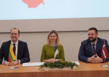 Taline Susitikę Baltijos šalių Transporto Ministrai Tarėsi Dėl Susisiekimo Keleiviniais Traukiniais Tarp šalių, Sutarė Spartinti „Rail Balticos“ Projekto įgyvendinimą