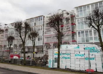 Siūloma Spartinti Renovacijos Procesą: Vieno Susirinkimo Metu Bus Galima Balsuoti Dėl Kelių Finansuotojų Pasirinkimo