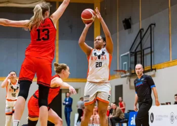 LCC Krepšininkės Ilgai Priešinosi čempionėms