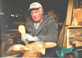 Pirmą Kartą Anykščiuose Parodoje Jono Tvardausko Gintaro Dirbiniai