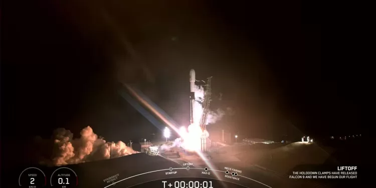 „SpaceX“ paleido stebėjimo palydovą EROS-C3 iš Vandenbergo „SpaceX“ paleido stebėjimo palydovą EROS-C3 iš Vandenbergo