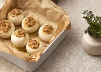 Kodėl Vertėtų Valgyti Svogūnus Ir Kaip Nugesinti Jų Aštrumą (Receptas)