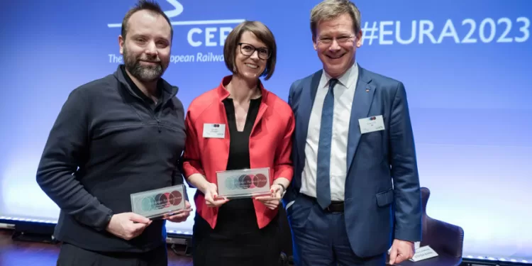 Europos Geležinkelių Apdovanojimai – „LTG Cargo“ Vadovei Eglei Šimei Ir „Ukrainos Geležinkeliams“