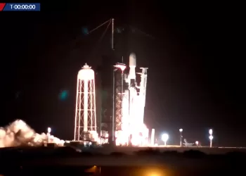 „SpaceX“ vykdo visose šalyse „Starlink“ dvigubą antraštę