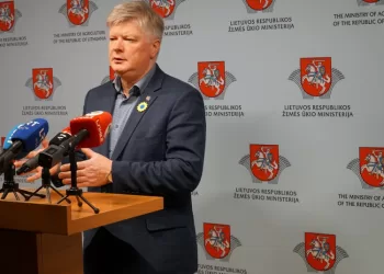 Ministras K. Navickas: ūkininkas Neturi Vienas Nešti Visos Naštos