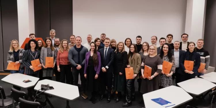 Didėja Rinkoje Trūkstamų Pinigų Plovimo Prevencijos Specialistų Skaičius