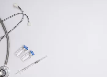 SAM įspėja: Grožio Injekcijas Gali Atlikti Tik Tam Licencijas Turintys Gydytojai