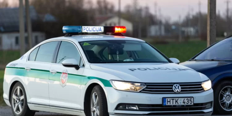 Palomenėje Viduryje Dienos Sustabdytas Vairuotojas Buvo Visiškai Girtas