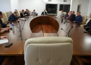 Pagalbos Pieno Sektoriui Priemonės Aptariamos Su ūkininkais. Ministras K. Navickas Kreipėsi Ir į ES žemės ūkio Komisarą J. Wojciechowski