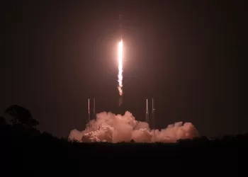 „SpaceX“ paleido ryšių palydovą Ispanijos „Hispasat“.
