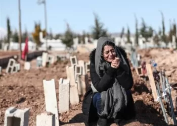 Turkijos ir Sirijos žemės drebėjimo aukų skaičius viršijo 25 000