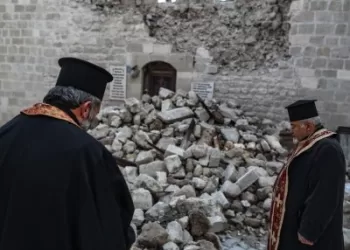 Žemės drebėjimų Turkijoje, Sirijoje aukų padaugėja iki 33 000;  PSO vadovas lankosi Damaske