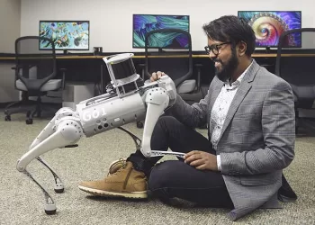 Turite turėti širdies: kompiuterių mokslininkas stengiasi padėti AI suprasti žmogaus emocijas