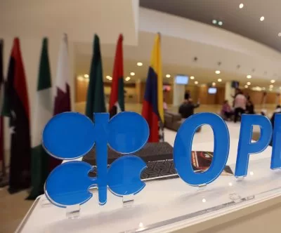 Transporto kuras skatina OPEC padidinti naftos paklausos prognozę