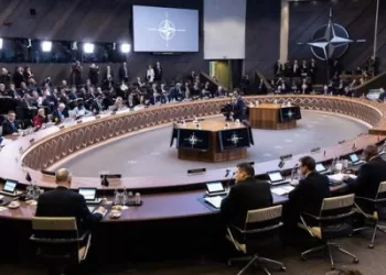 NATO šalys įsipareigoja skirti 624 mln. USD Ukrainos gynybai;  JT pabėgėliams prašo 5,6 mlrd. USD
