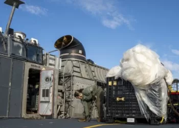 Kinija taiko sankcijas Lockheed Martin, Raytheon raketoms ir gynybai
