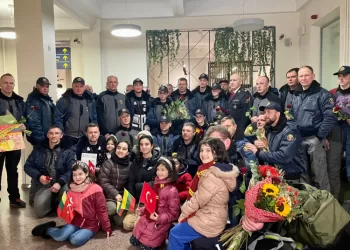 Vasario 16-Osios Vakarą 37 Lietuvos Tarptautinės Pagalbos Teikimo Komandos Nariai Sugrįžo į Vilnių