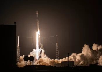 „SpaceX“ užbaigia penktadienio dvigubą antraštę paleidusi „Inmarsat“.