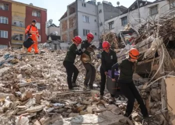 Pietų Turkiją sukrėtė dar 2 dideli žemės drebėjimai, žuvo 3 žmonės