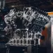 Prabangių automobilių gamintojas „Bentley“ baigs 12 cilindrų variklių gamybą 2024 m