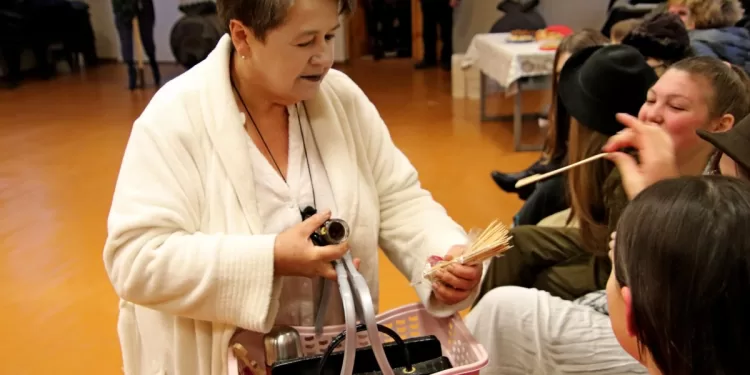 Kavarsko Kultūros Namuose Vieni Buvo „išsimaliavoję“, Kiti – Ne