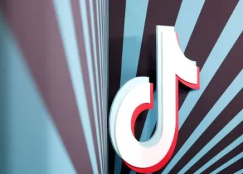 Europos Komisija uždraudžia „TikTok“ savo darbuotojų įrenginiuose