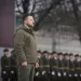 Ukrainos prezidentas Volodymyras Zelenskis Rusijos invazijos metinių proga paskelbė „nenugaliojamumo metais“