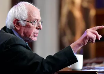 Kaip Bernie Sandersas planuoja padėti jums vėl pamilti savo darbą