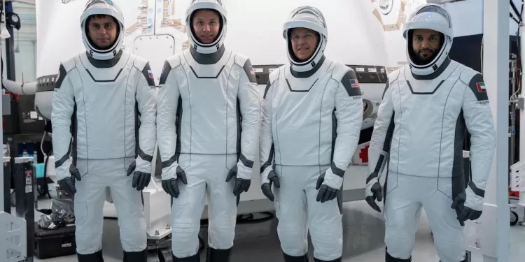 „SpaceX Crew Dragon“ ruošiasi nakčiai paleisti į kosminę stotį