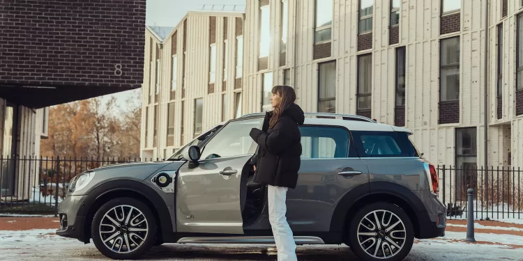 Dainininkė Justė Starinskaitė apie vairavimą ir mylimą automobilį: „Jis yra neatsiejama mano kasdienybės dalis“ Dainininkė Justė Starinskaitė apie vairavimą ir mylimą automobilį: „Jis yra neatsiejama mano kasdienybės dalis“