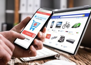 Gidas, kaip pirkti firminius drabužius internetu: Pagerinkite savo stilių su pasitikėjimu