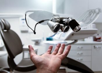 Dantų implantai – sveikai ir gražiai šypsenai