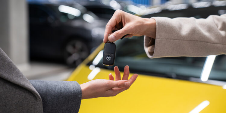 Planuojate parduoti automobilį? Ekspertai siūlo palaukti bent iki pavasario Planuojate parduoti automobilį? Ekspertai siūlo palaukti bent iki pavasario