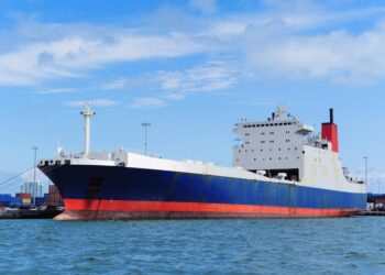 Ką daryti norint užtikrinti sklandų ir saugų pavojingų krovinių gabenimą?