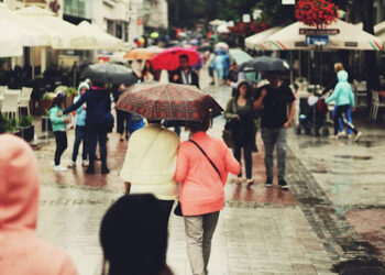 Kaip išsirinkti prekybinę palapinę renginiams ir mugėms?