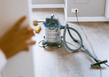 Ar valymo paslaugos tinka ir senos statybos daugiabučiuose?