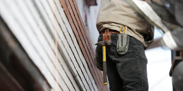 Sniego tirpimas statybose: kaip išvengti technikos strigimų? Sniego tirpimas statybose: kaip išvengti technikos strigimų?