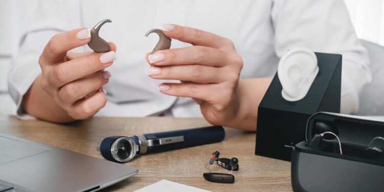 Klausos aparatų priežiūra: kaip užtikrinti ilgą tarnavimo laiką?