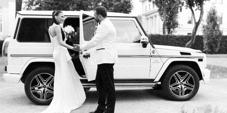 NuomaJums: prabangių automobilių nuoma vestuvėms ir šventėms su vairuotoju NuomaJums: prabangių automobilių nuoma vestuvėms ir šventėms su vairuotoju