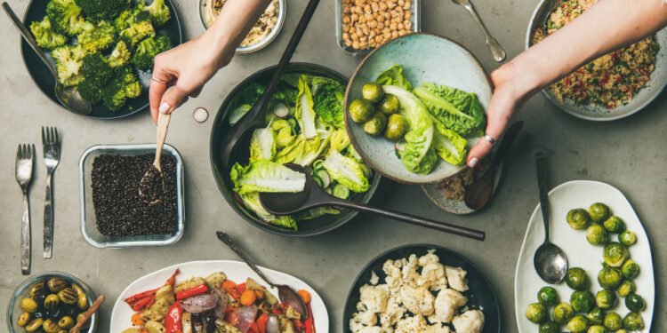 Svarbiausias supermaistas atėjus pavasariui: ką valgyti?