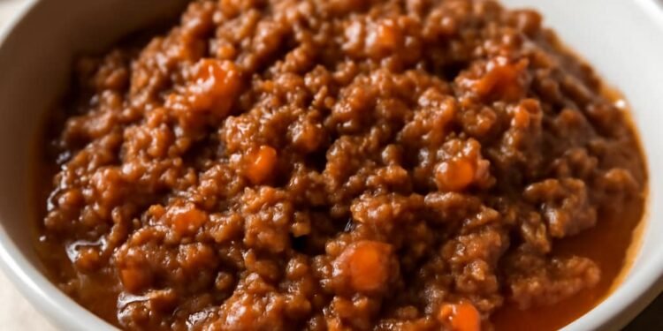 Receptas: Lėtai troškintas boloijos ragu su tagliatelle Receptas: Lėtai troškintas boloijos ragu su tagliatelle