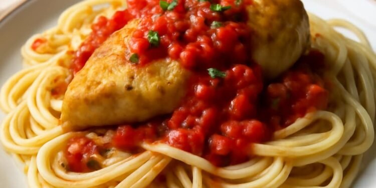 Receptas: Lėtai troškintas boloijos ragu su tagliatelle Receptas: Lėtai troškintas boloijos ragu su tagliatelle