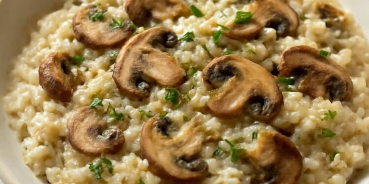 Receptas: Kremiškas grybų rizotas su parmezanu Receptas: Kremiškas grybų rizotas su parmezanu