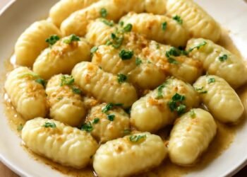 Receptas: Naminiai bulvių gnocchi su šalavijų sviestu