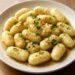 Receptas: Naminiai bulvių gnocchi su šalavijų sviestu